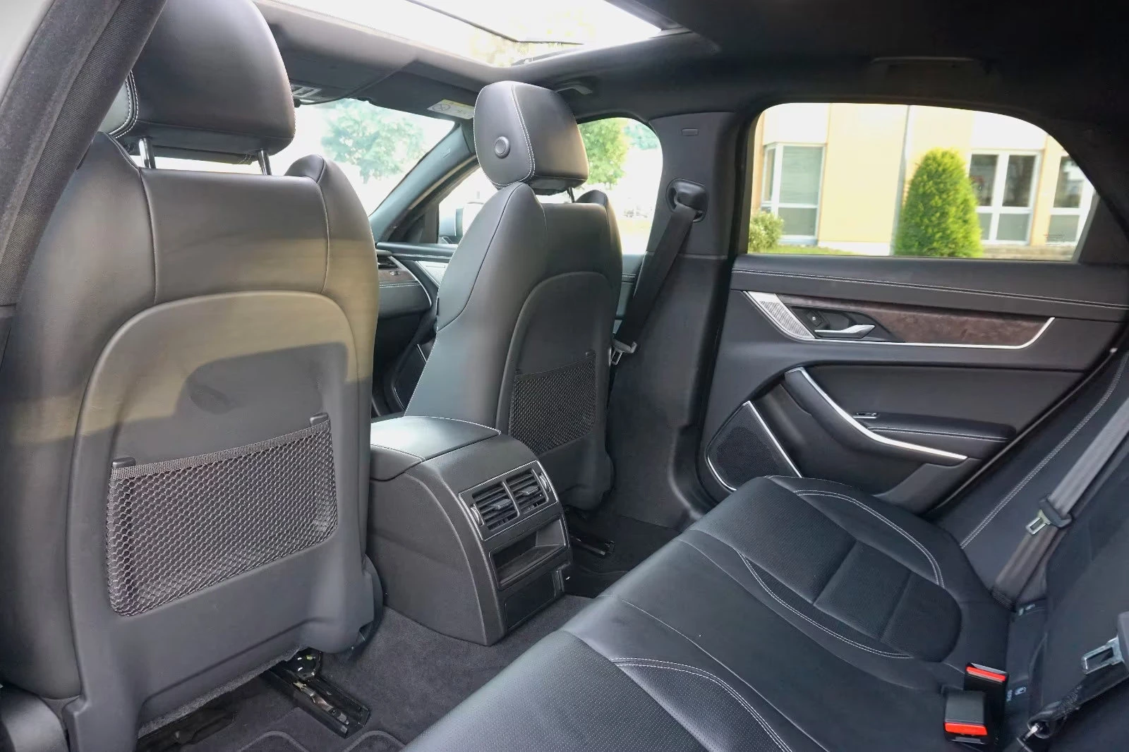 Jaguar Xf R-DYNAMIC/204HP/PANO/HUD/360/AWD/KLESS/480g | Mobile.bg   15