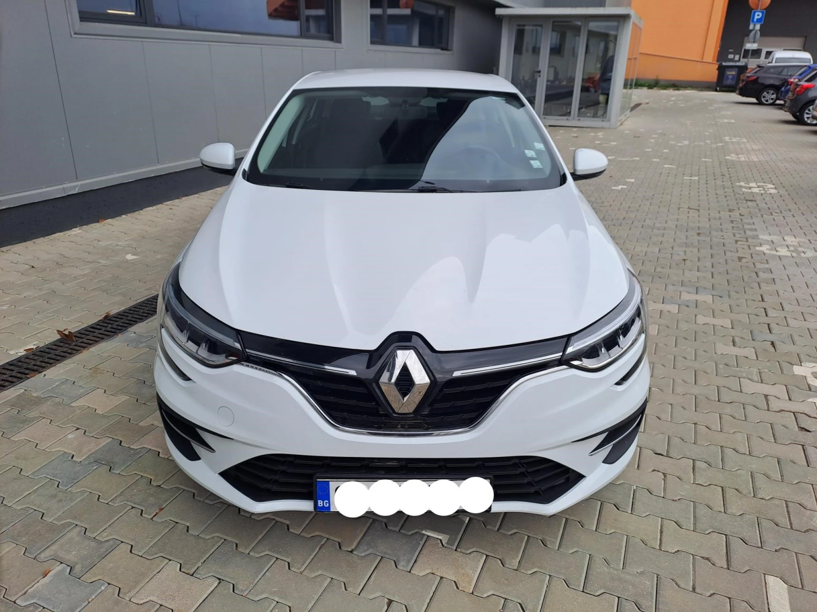 Renault Megane 1.3 Sedan TCe Life  140.. | Mobile.bg   2