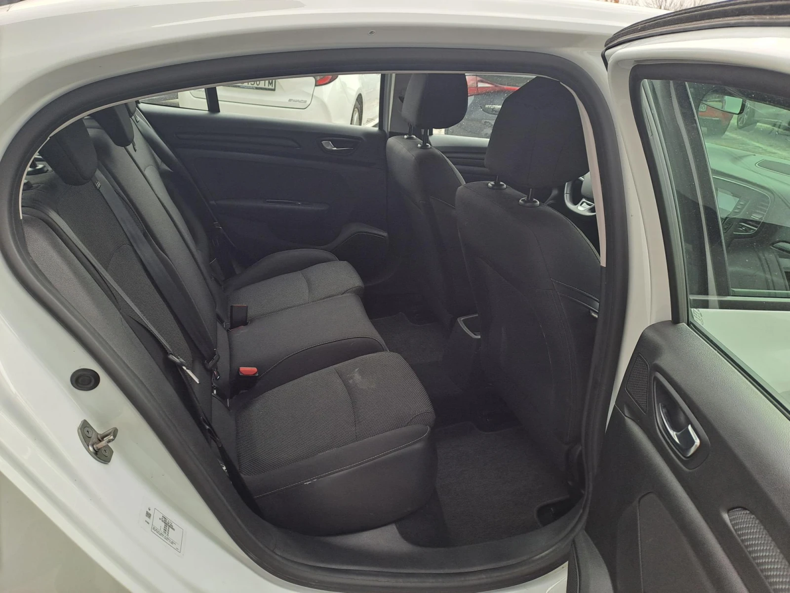 Renault Megane 1.3 Sedan TCe Life  140.. | Mobile.bg   12