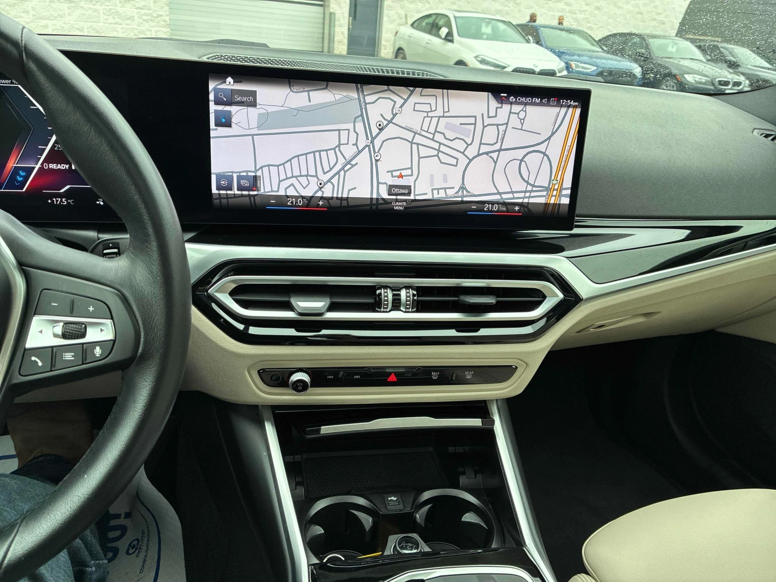 BMW i4 * * CARFAX * *   * *  | Mobile.bg   11