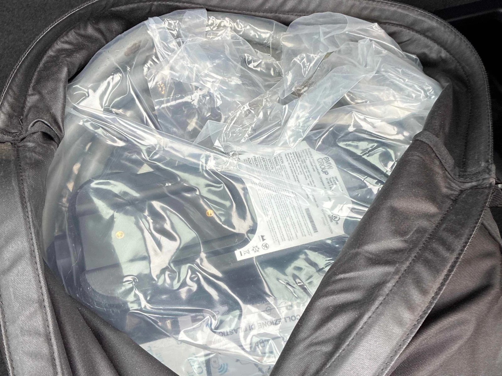 BMW i4 * * CARFAX * *   * *  | Mobile.bg   17