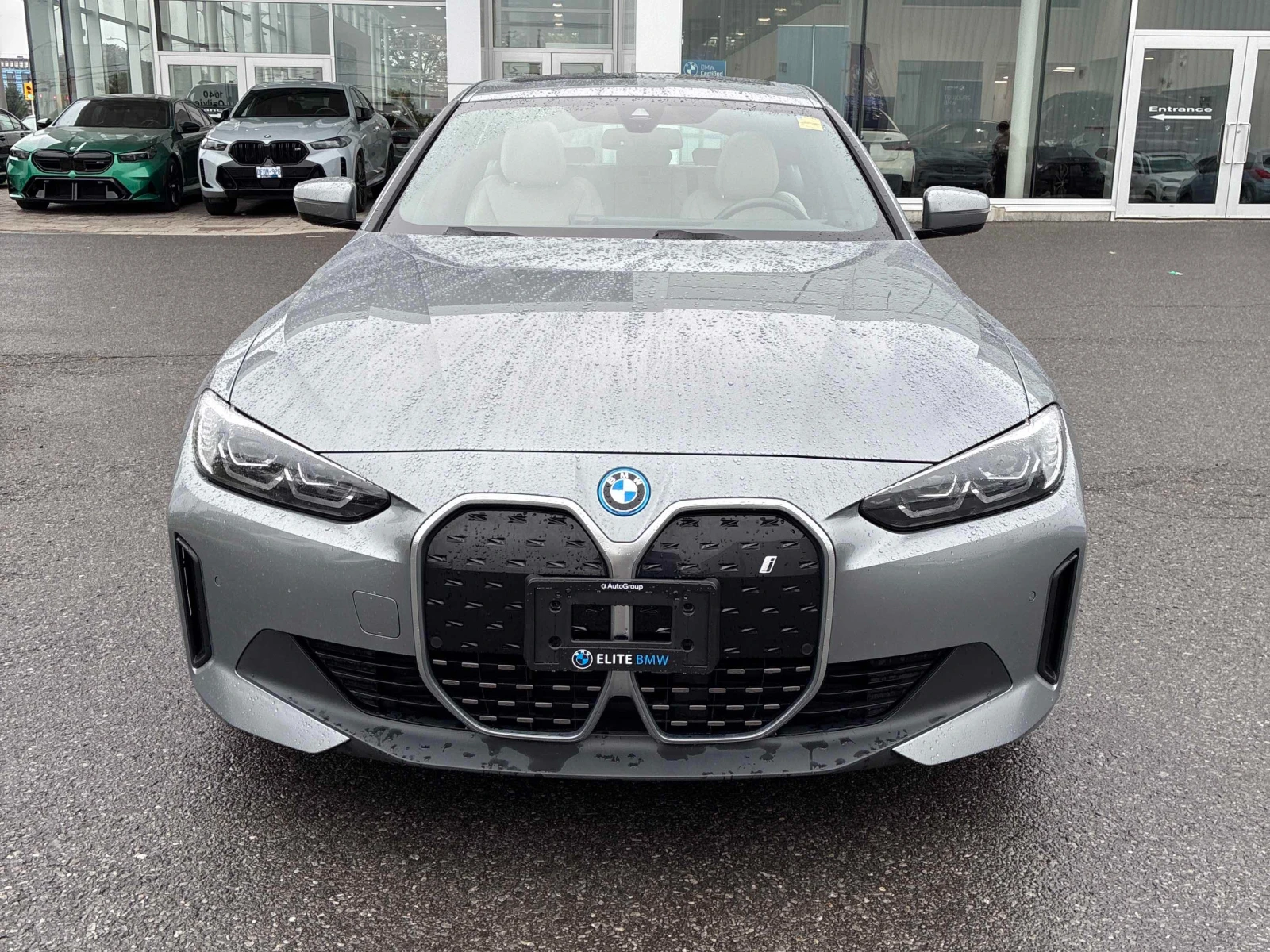 BMW i4 * * CARFAX * *   * *  | Mobile.bg   1