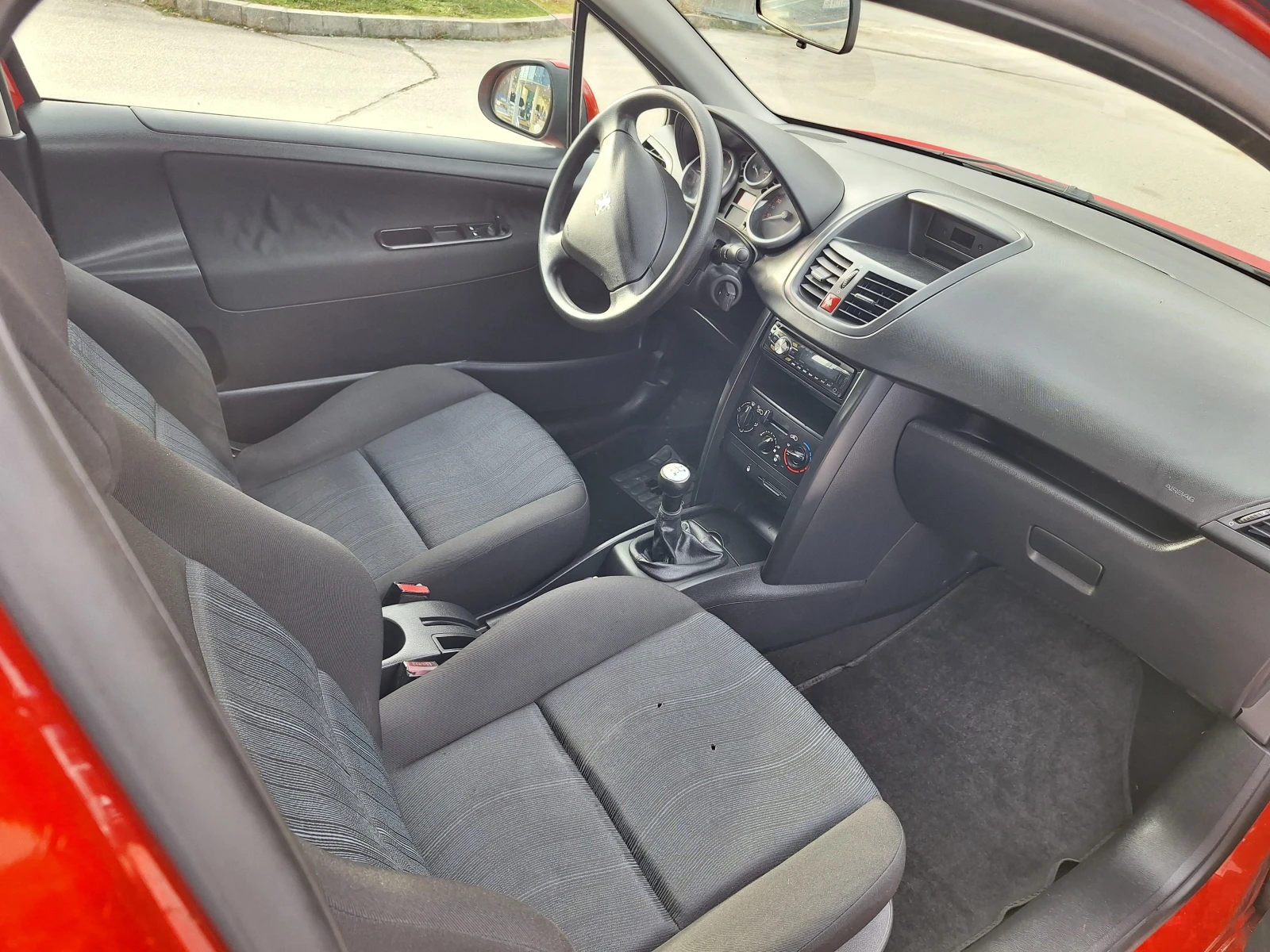 Peugeot 207 1.4i | Mobile.bg � ����������� 13