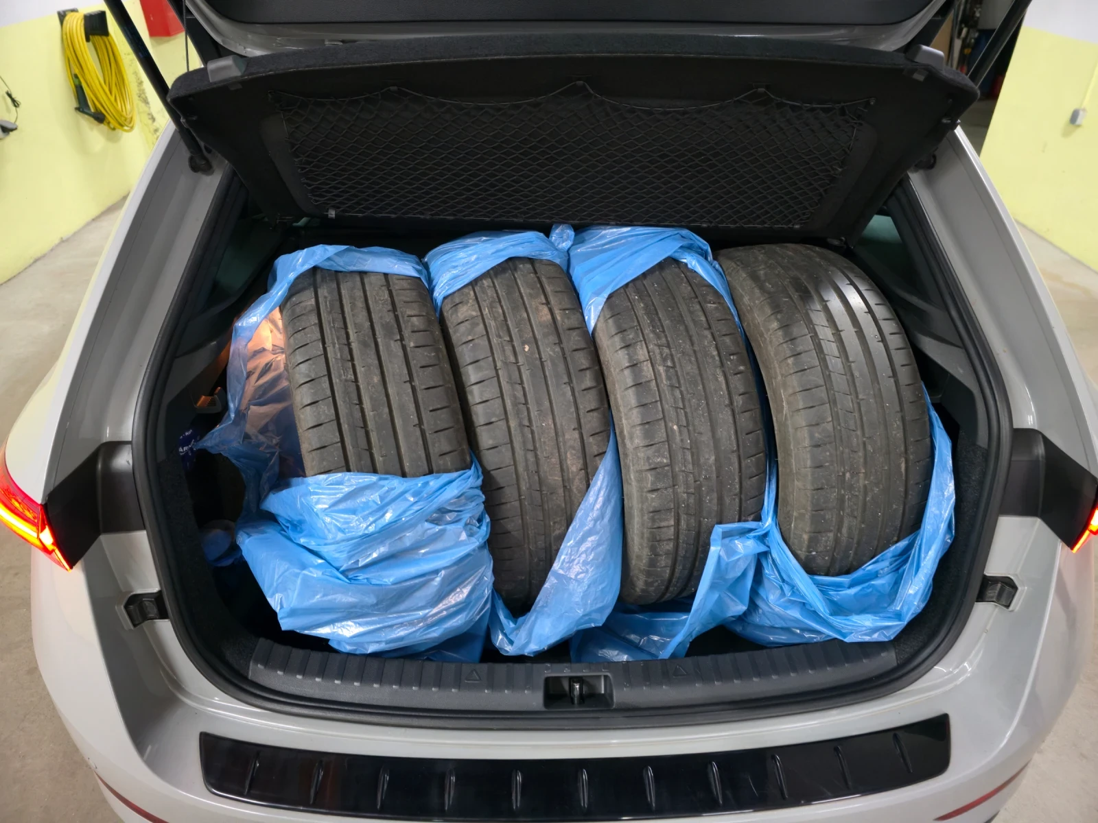 Skoda Scala 1.6TDI FULL LED SPORTLINE NARDO GREY - изображение 8