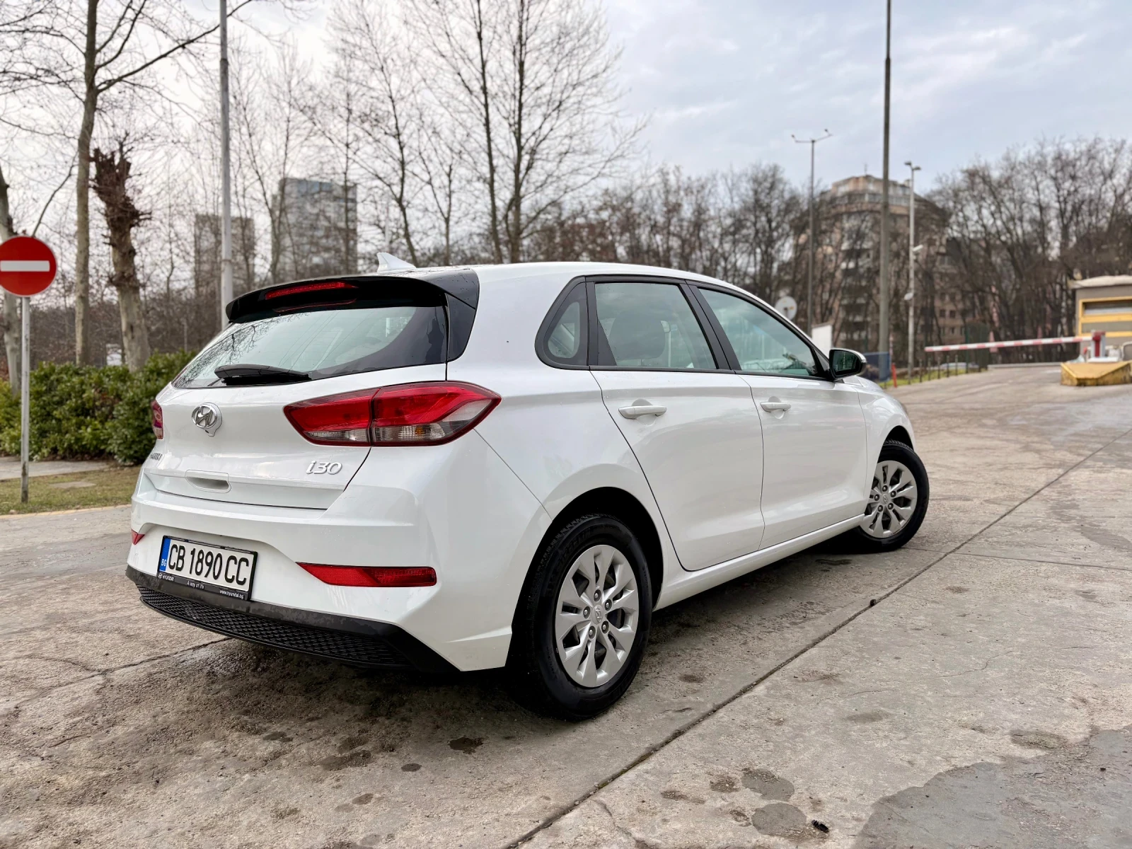 Hyundai I30 1.6 CRDi в гаранция - изображение 4