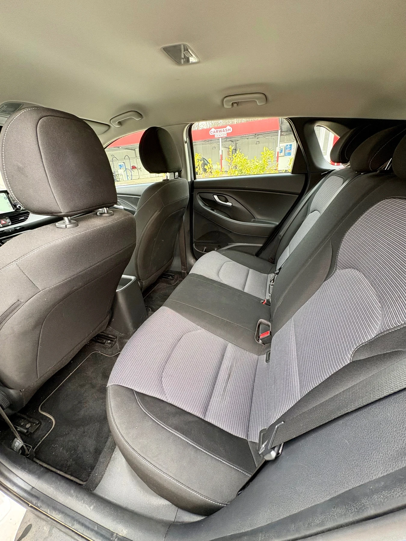 Hyundai I30 1.6 CRDi в гаранция - изображение 8