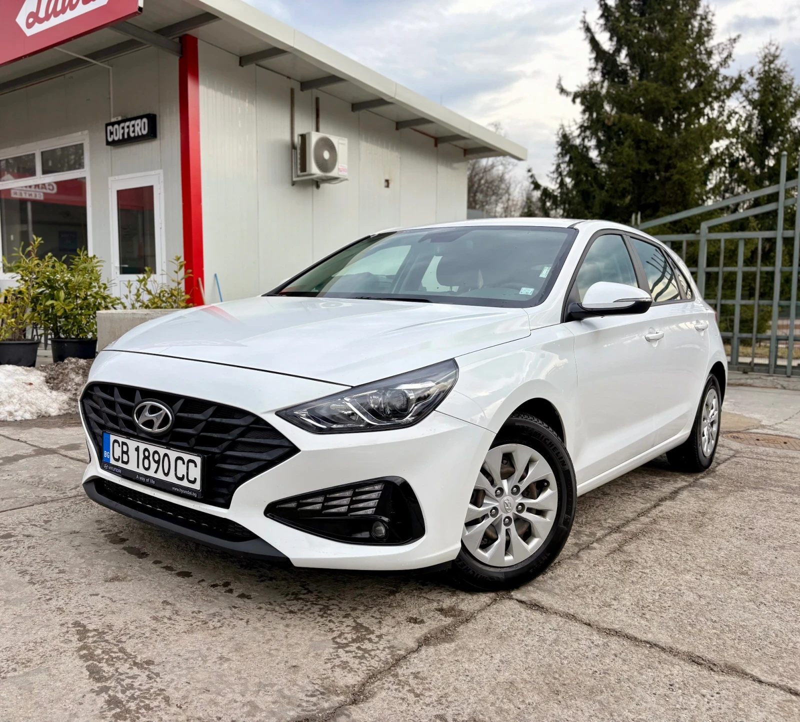 Hyundai I30 1.6 CRDi в гаранция - изображение 2