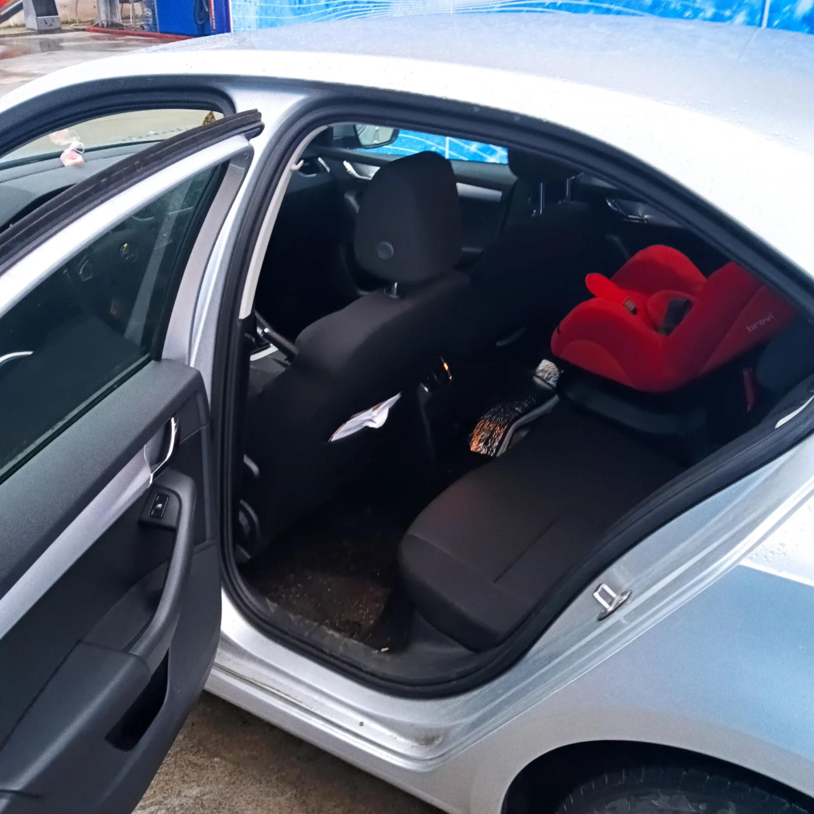 Skoda Octavia 1.6tdi Euratek BG - изображение 9