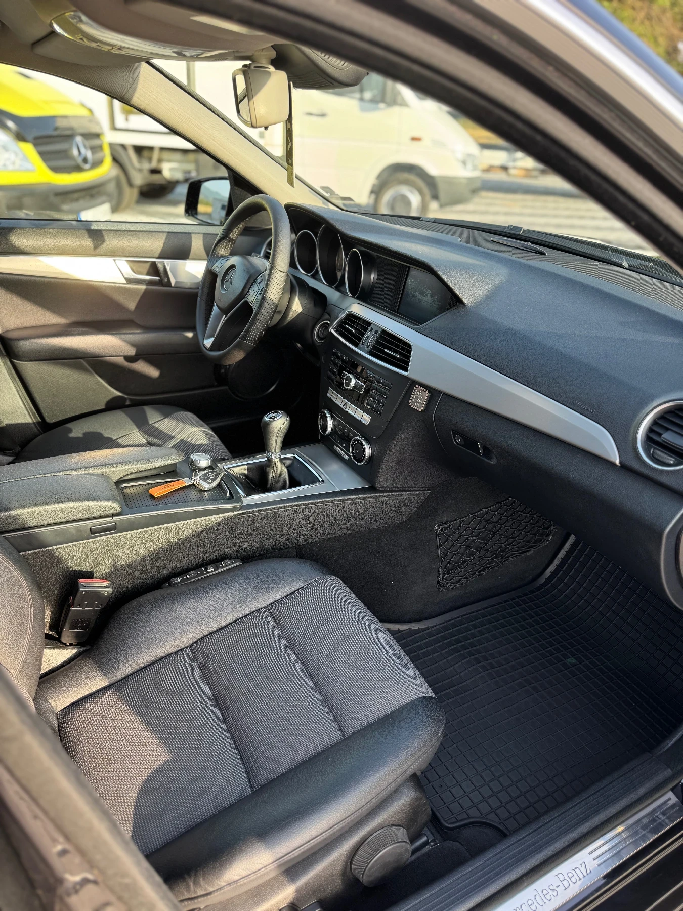 Mercedes-Benz C 200 CDI , снимка 8 - Автомобили и джипове - 53713419