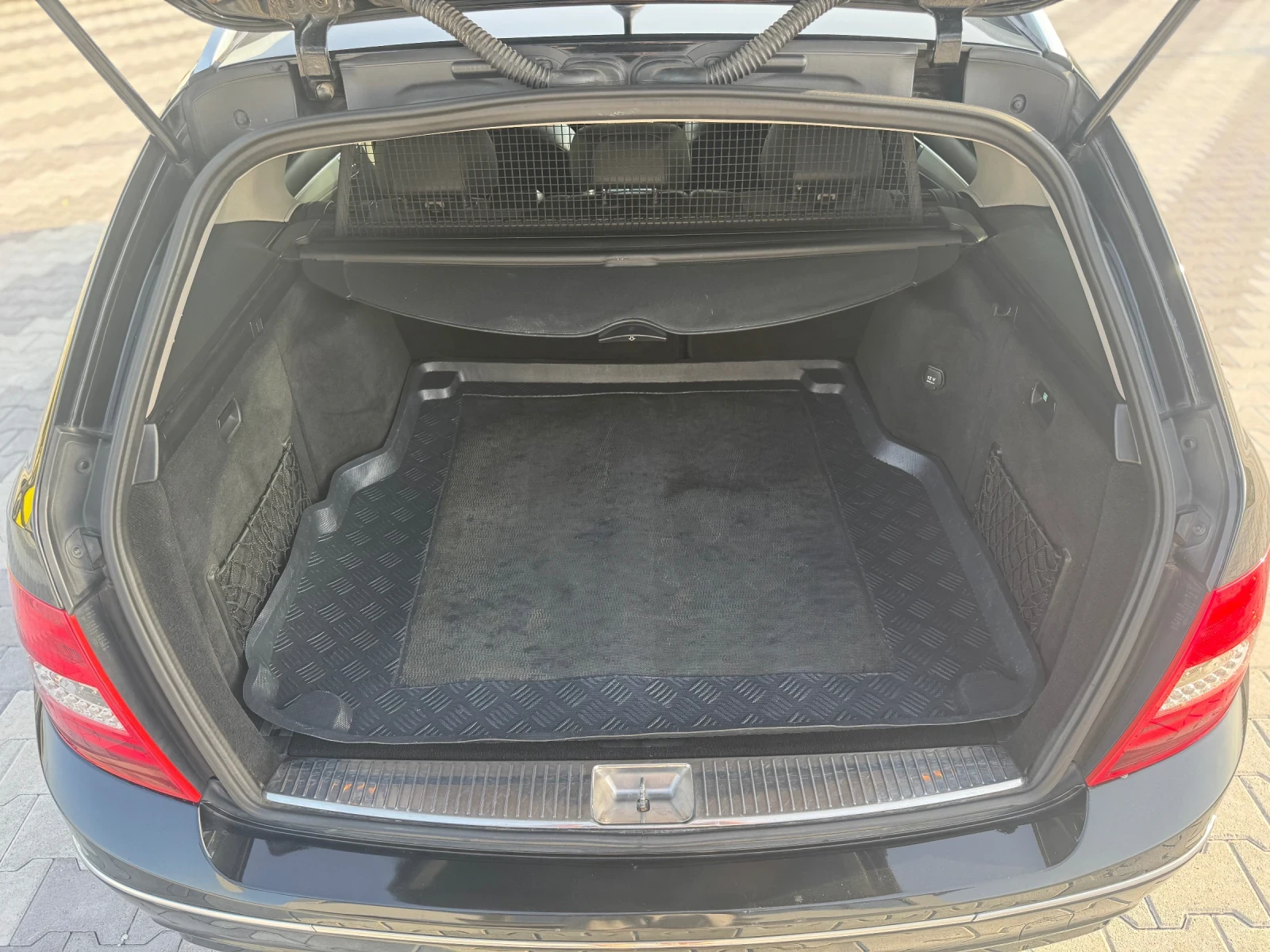 Mercedes-Benz C 200 CDI , снимка 11 - Автомобили и джипове - 53713419