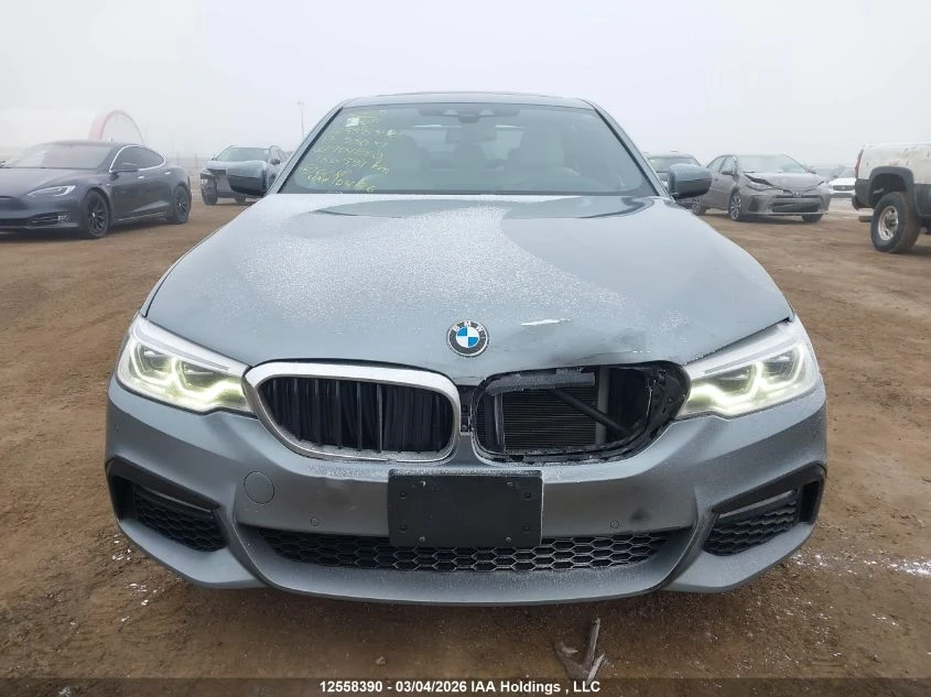 BMW 530 MPACK* HEADUP* HARMAN* GESTURE* ВАКУМ* , снимка 2 - Автомобили и джипове - 53849473