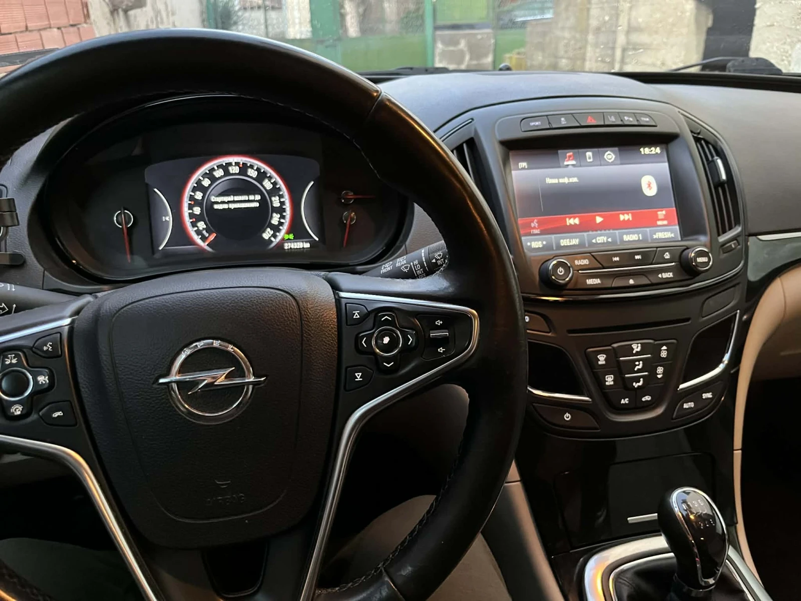 Opel Insignia 2.0 cdti Sport Tourer SW 6ск. 170кс., снимка 6 - Автомобили и джипове - 53880902