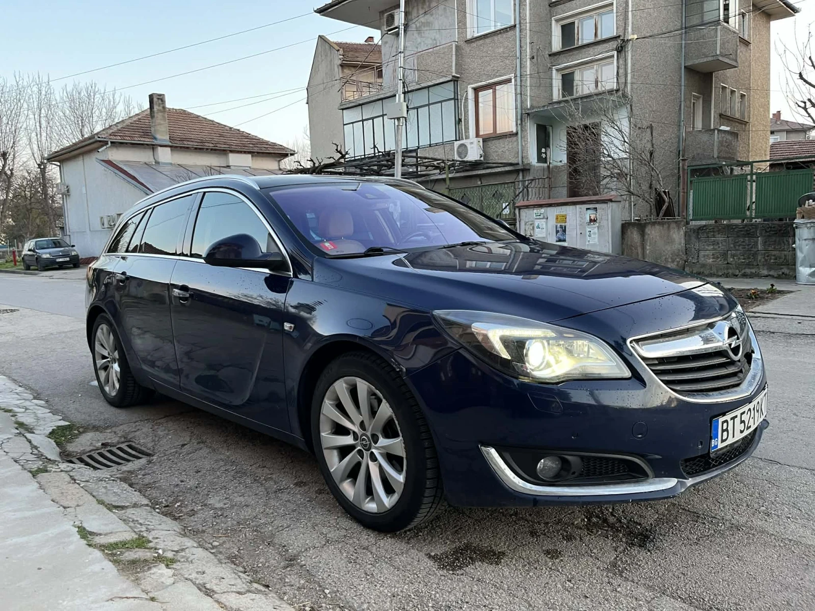 Opel Insignia 2.0 cdti Sport Tourer SW 6ск. 170кс., снимка 14 - Автомобили и джипове - 53880902