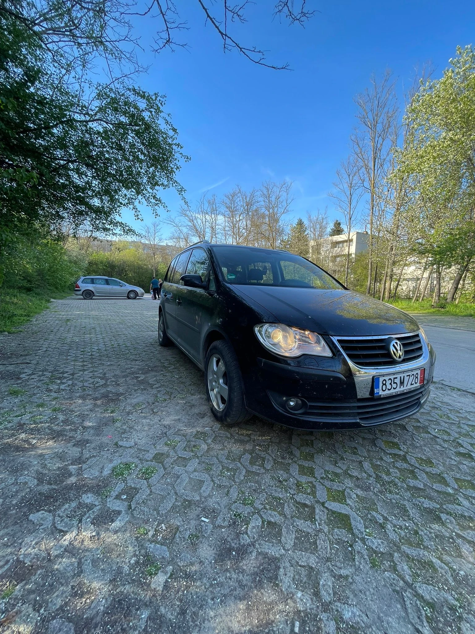 VW Touran, снимка 4 - Автомобили и джипове - 54335323