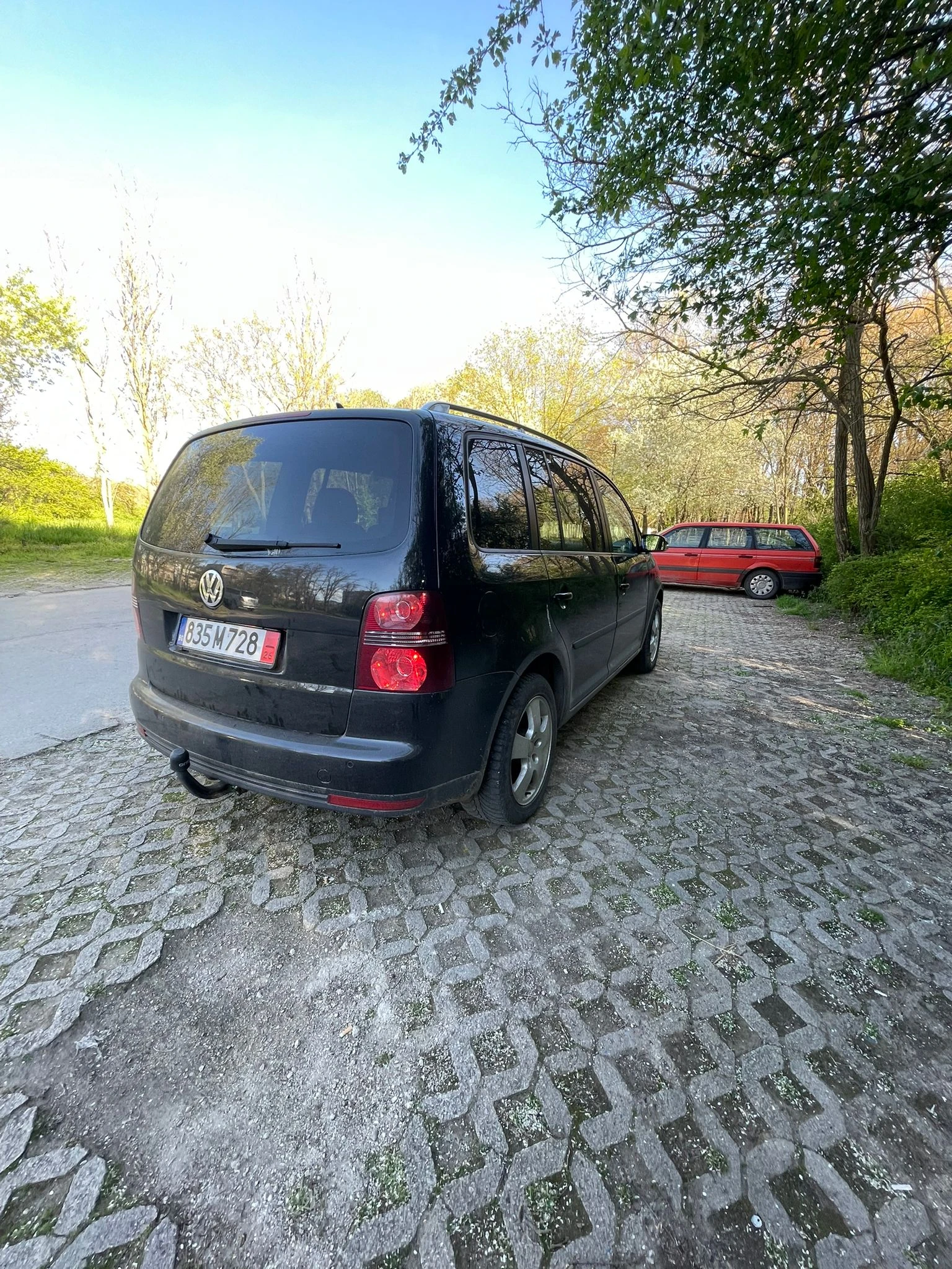 VW Touran, снимка 2 - Автомобили и джипове - 54335323