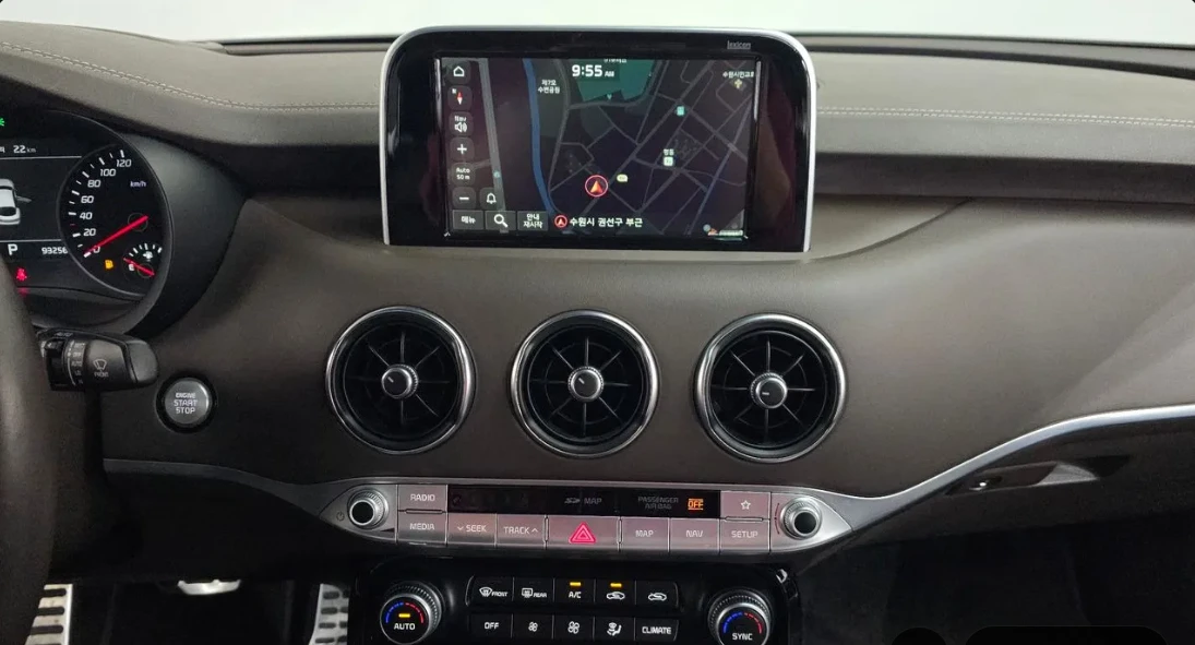 Kia Stinger 2.0 Turbo AWD Platinum , снимка 12 - Автомобили и джипове - 54501685