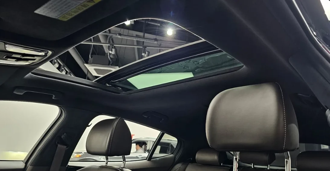 Kia Stinger 2.0 Turbo AWD Platinum , снимка 15 - Автомобили и джипове - 54501685
