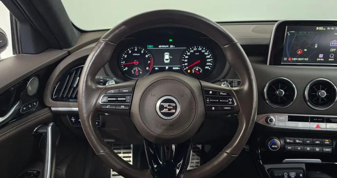 Kia Stinger 2.0 Turbo AWD Platinum , снимка 13 - Автомобили и джипове - 54501685