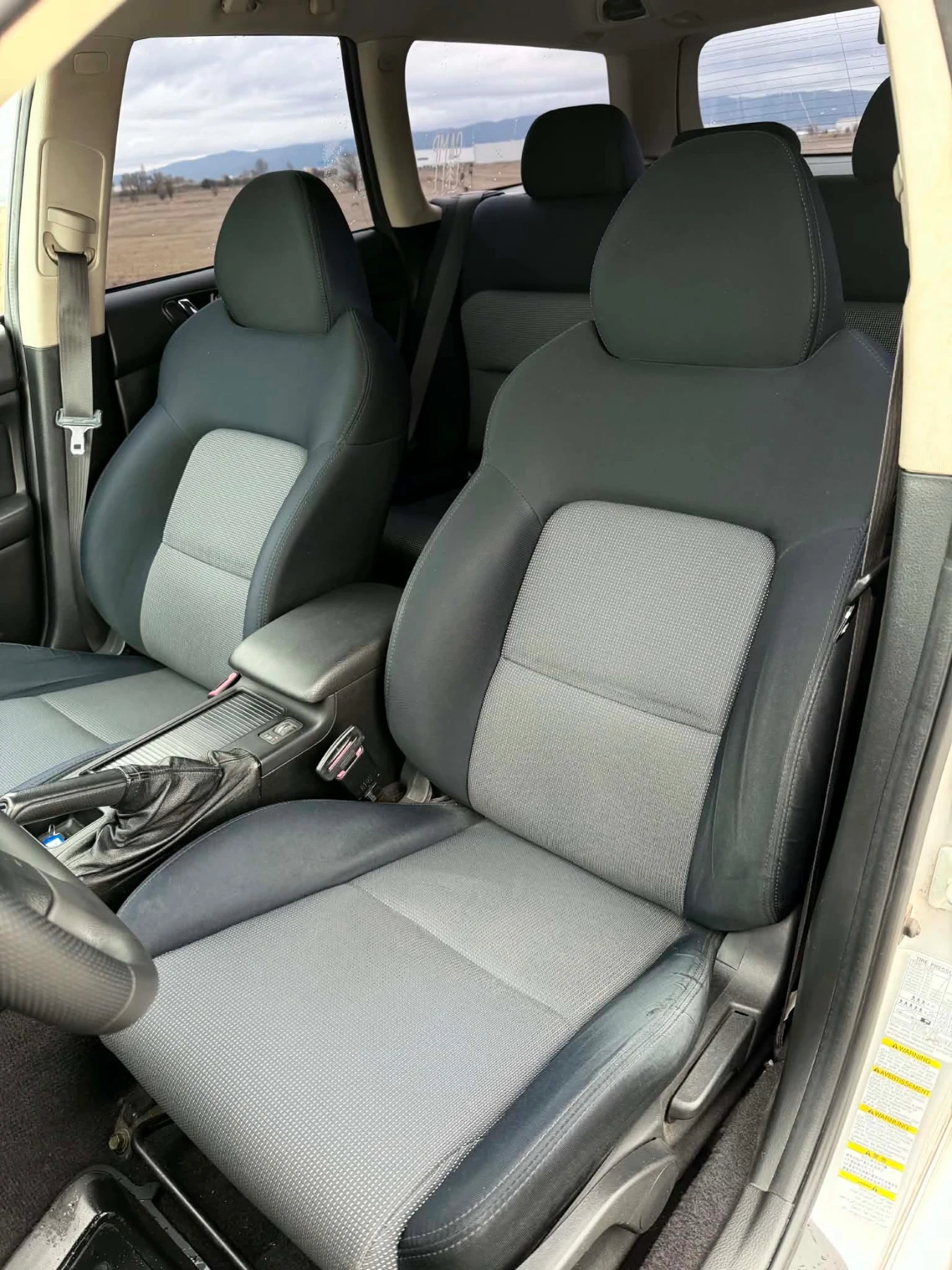 Subaru Legacy 2.0, снимка 10 - Автомобили и джипове - 54659361