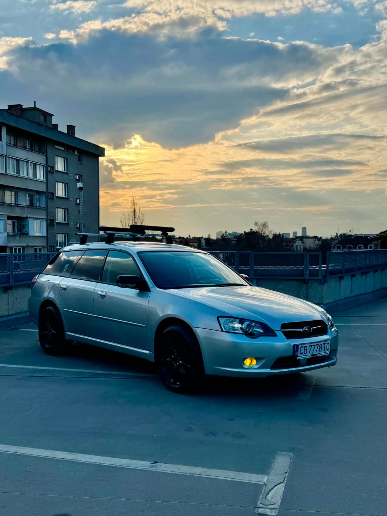 Subaru Legacy 2.0, снимка 4 - Автомобили и джипове - 54659361