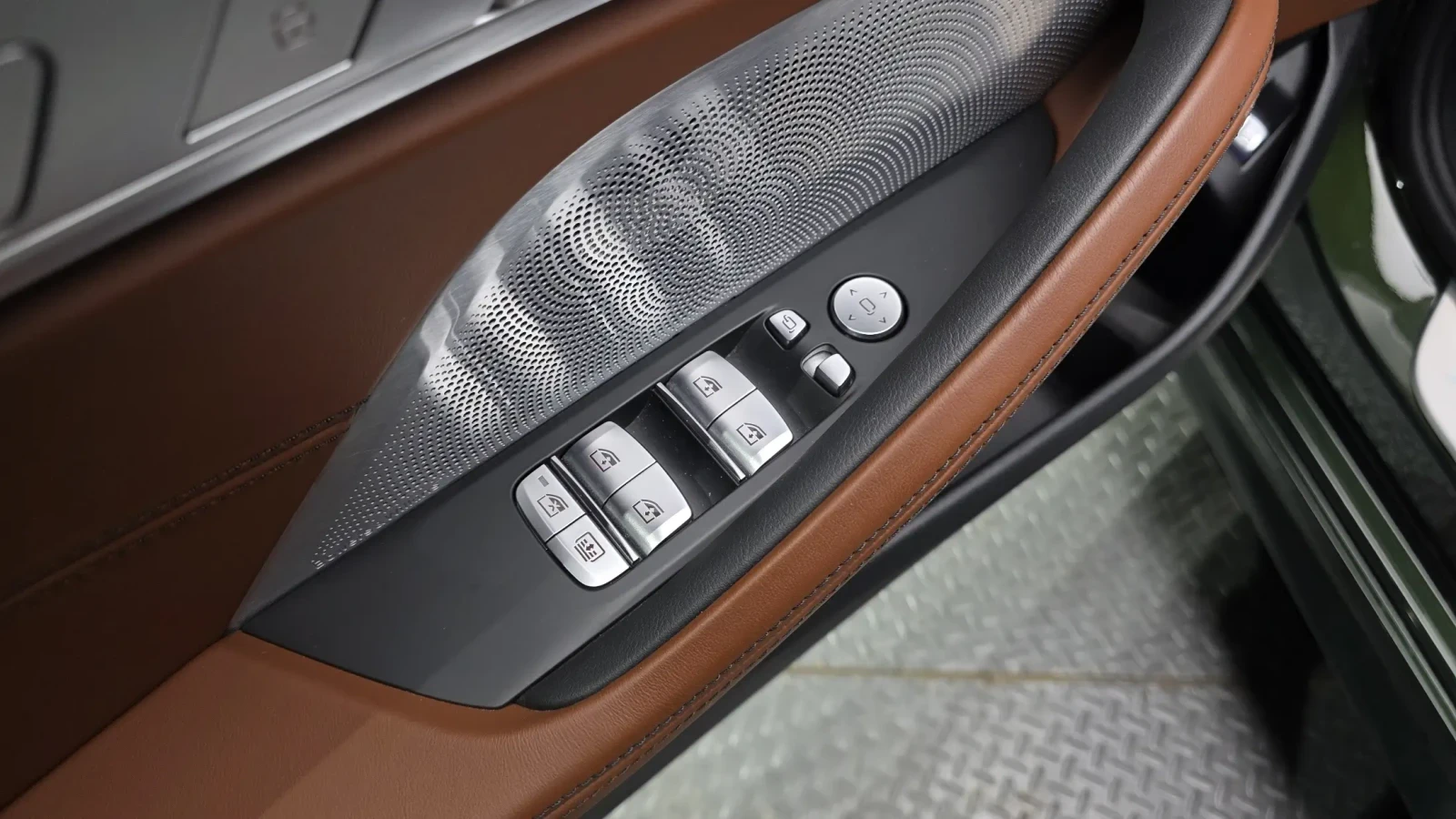 BMW 850 B&Wilkins| LASER| HEADS UP| DISPLAY KEY|  | Mobile.bg � ����������� 17