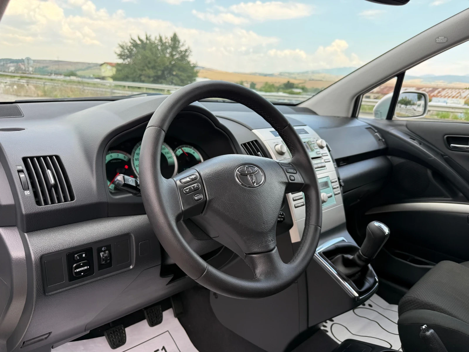 Toyota Corolla verso 1.8i-175.000km-������� ������-���� ����� ���� | Mobile.bg � ����������� 7