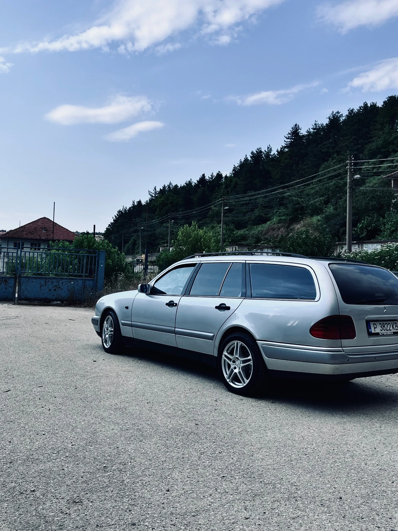 Mercedes-Benz E 290, снимка 7 - Автомобили и джипове - 55145576