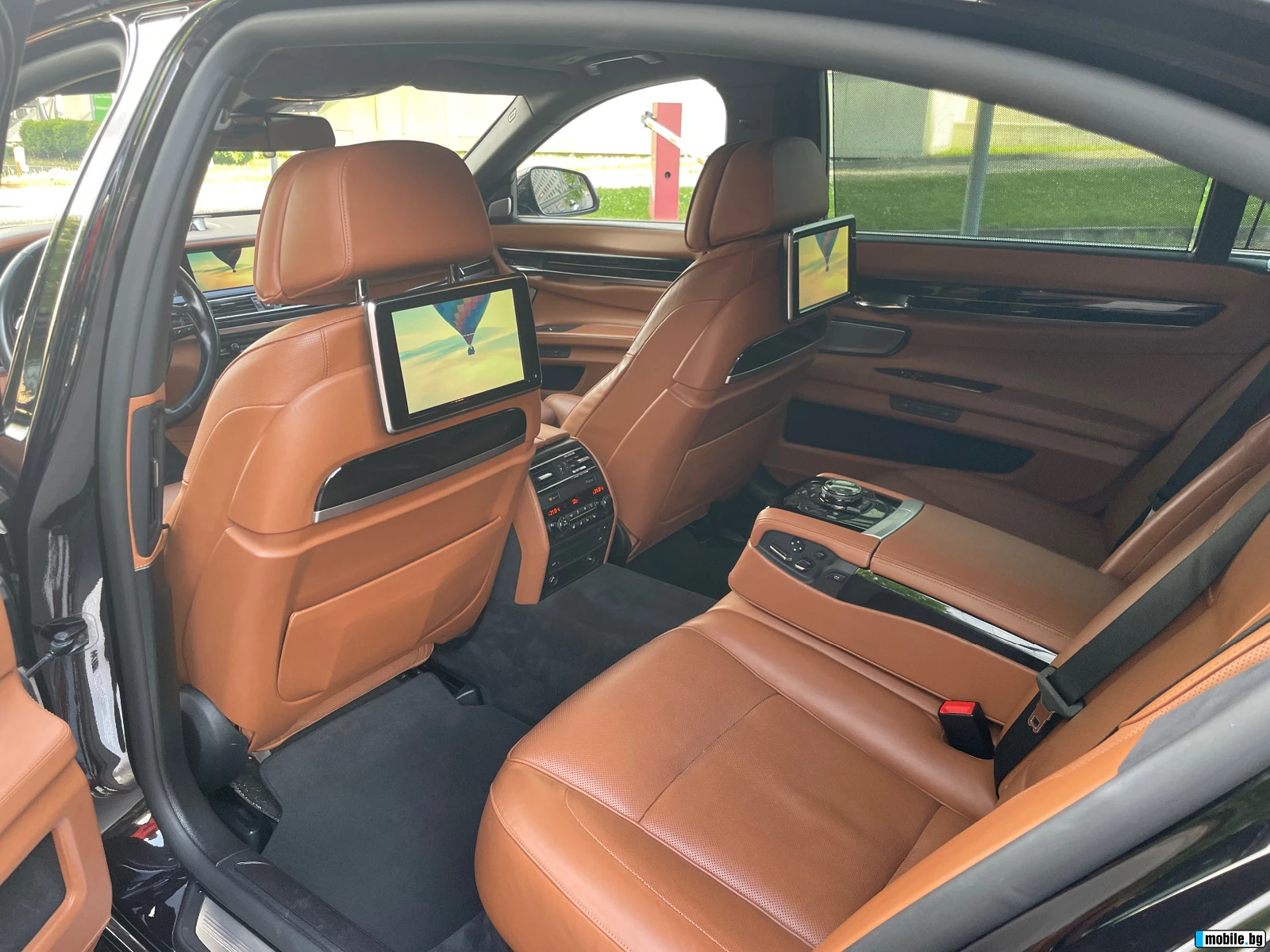 BMW 750 Ld xDrive B&O Individual, снимка 9 - Автомобили и джипове - 55509461