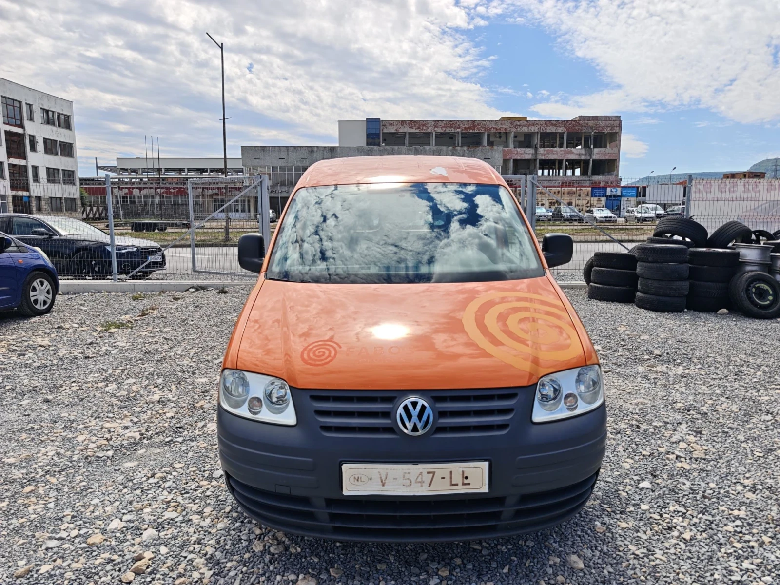VW Caddy, снимка 2 - Автомобили и джипове - 55729519