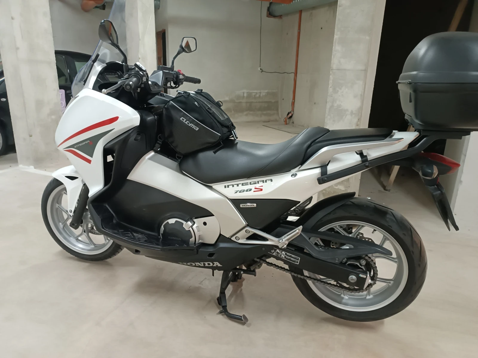 Honda Integra 700 i ABS, снимка 3 - Автомобили и джипове - 55826397