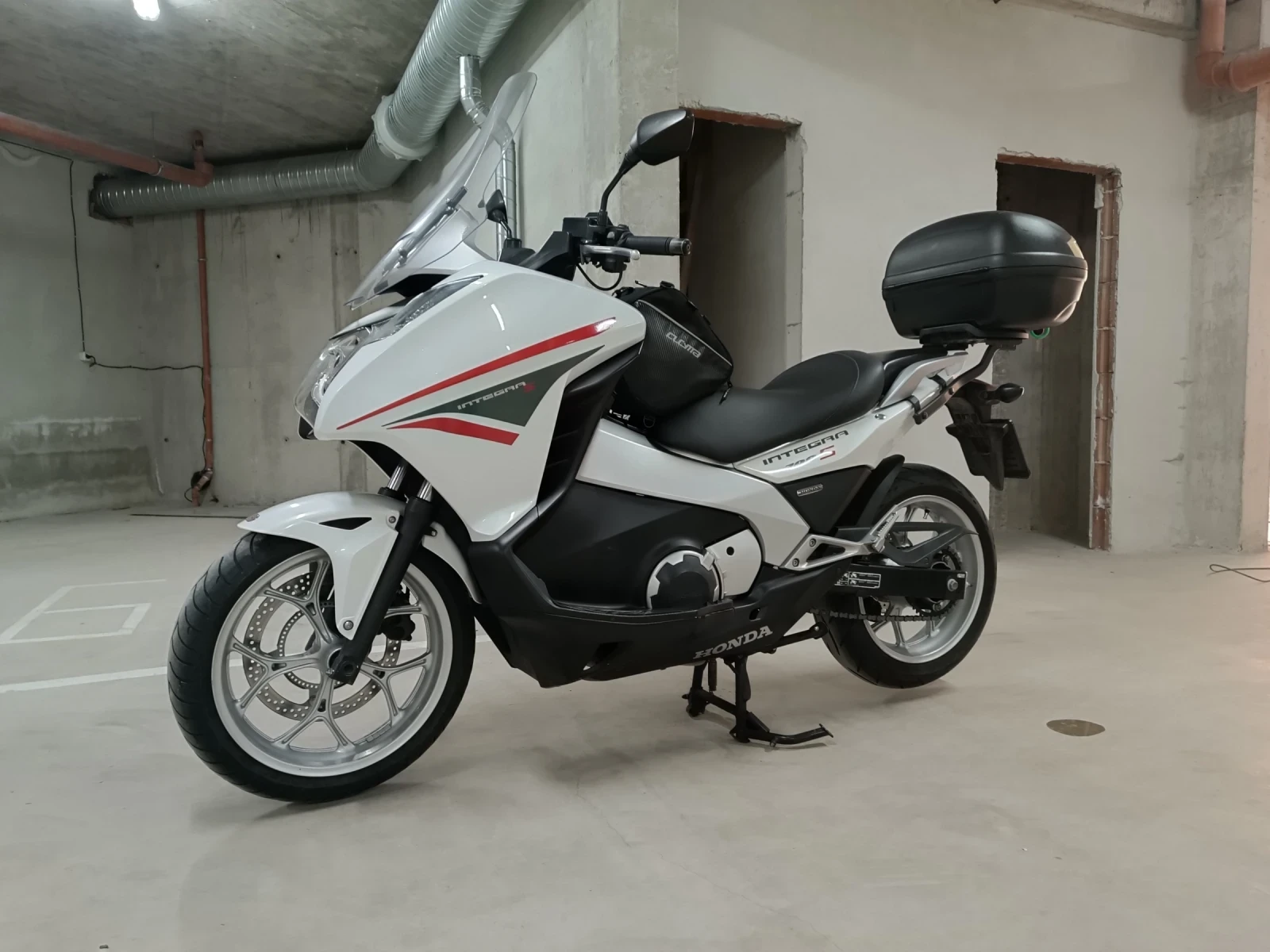 Honda Integra 700 i ABS