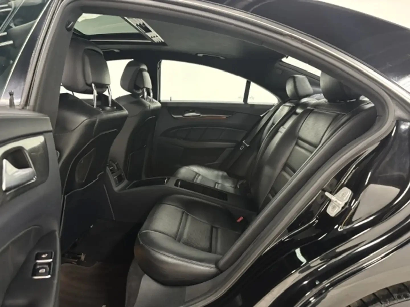Mercedes-Benz CLS 63 AMG Premium pkg ЦЕНА ДО БЪЛГАРИЯ АВТОКРЕДИТ, снимка 9 - Автомобили и джипове - 55901799