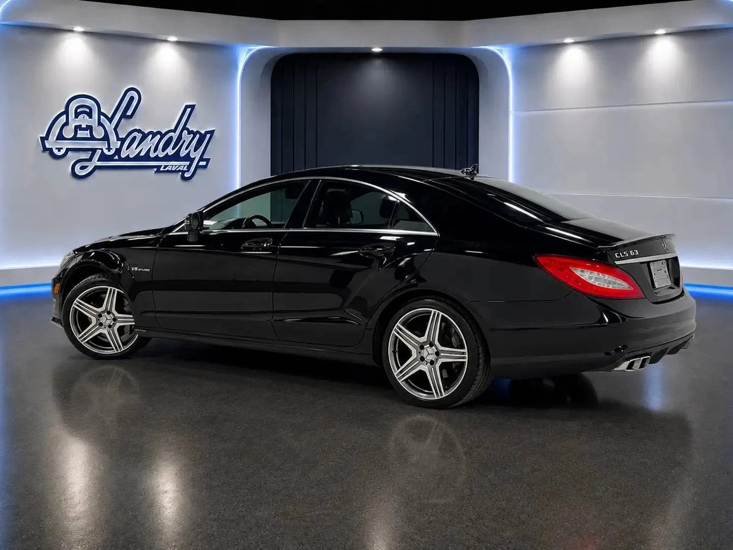 Mercedes-Benz CLS 63 AMG Premium pkg ЦЕНА ДО БЪЛГАРИЯ АВТОКРЕДИТ, снимка 4 - Автомобили и джипове - 55901799