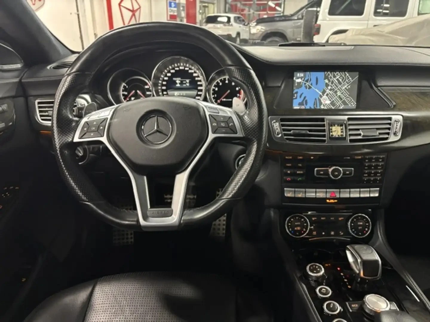 Mercedes-Benz CLS 63 AMG Premium pkg ЦЕНА ДО БЪЛГАРИЯ АВТОКРЕДИТ, снимка 10 - Автомобили и джипове - 55901799