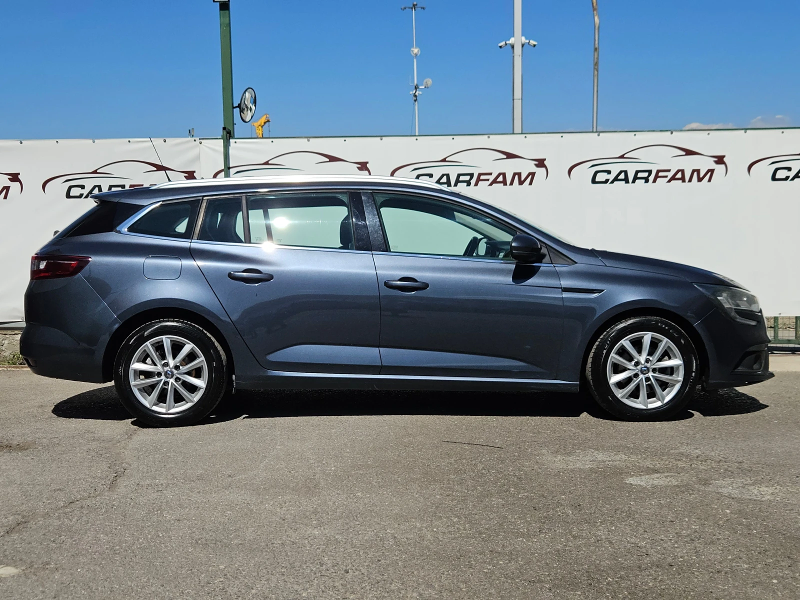 Renault Megane 1.5DCI/Energy/6ск./LED/NAVI/БЛУТУТ/EU6/ТОП, снимка 2 - Автомобили и джипове - 56117461