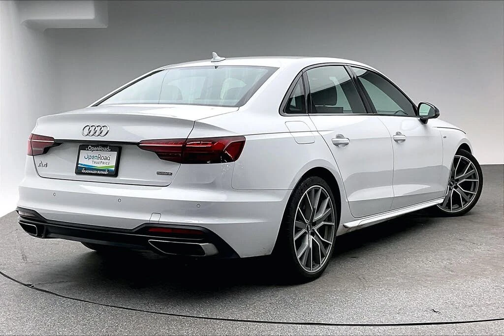 Audi A4 2.0 TFSI quattro Technik/Digital/S-Line black pack, снимка 8 - Автомобили и джипове - 56181956