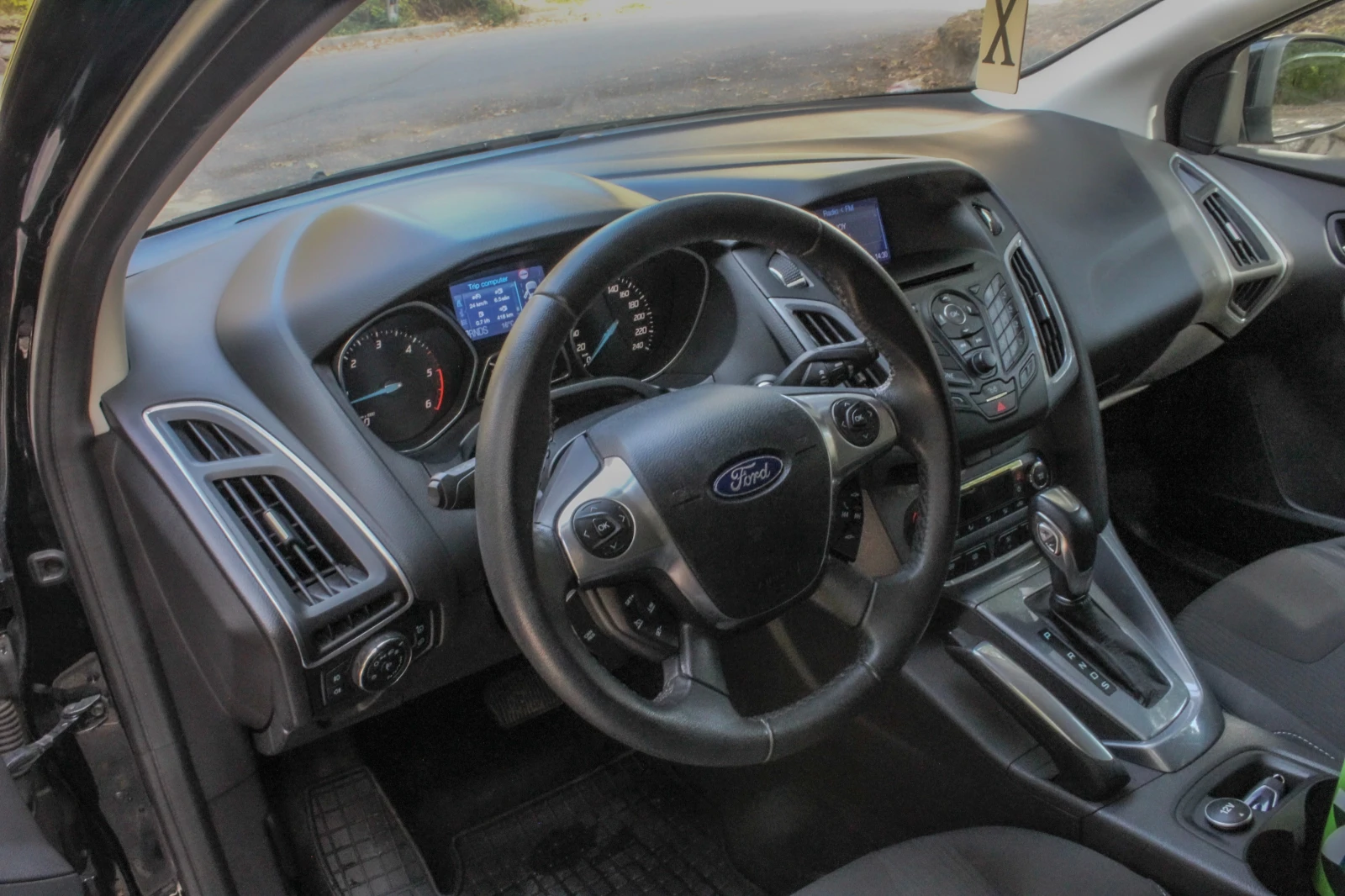 Ford Focus 2.0 Auto Titanium, снимка 8 - Автомобили и джипове - 56417674