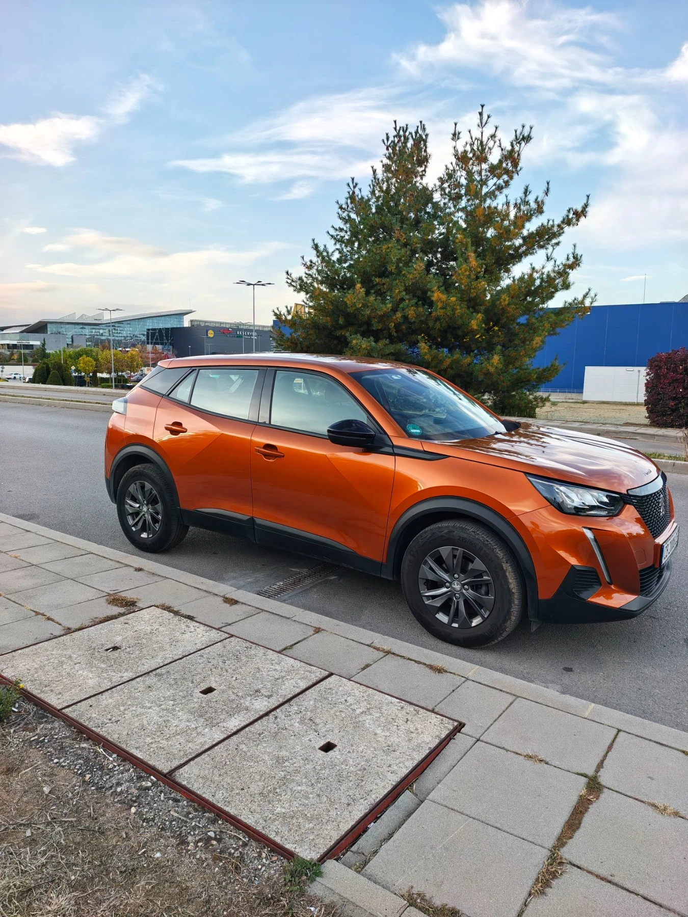 Peugeot 2008 Allure , снимка 5 - Автомобили и джипове - 56601079