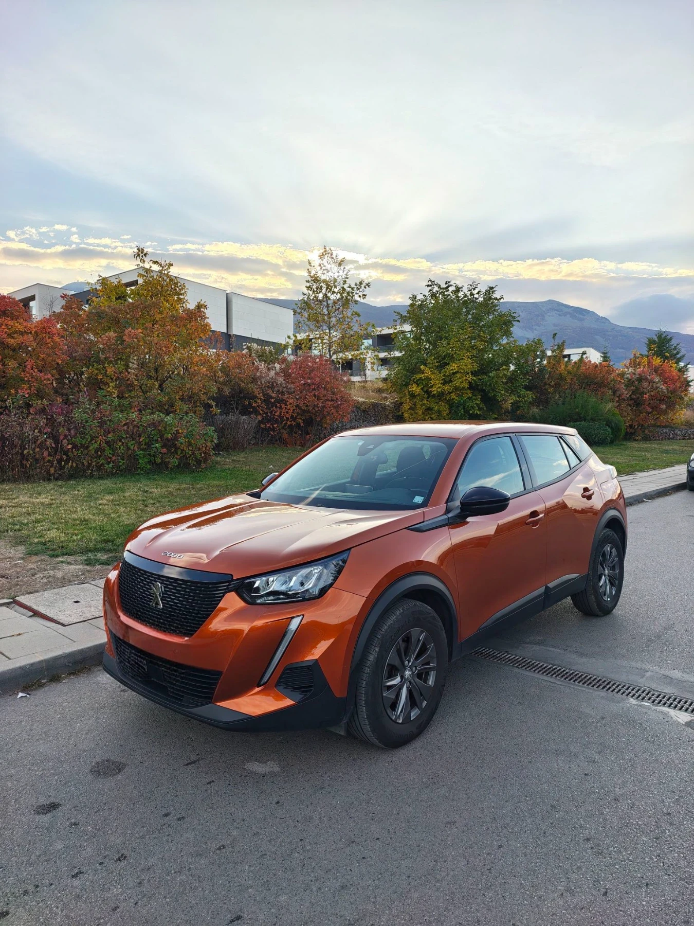 Peugeot 2008 Allure , снимка 2 - Автомобили и джипове - 56601079