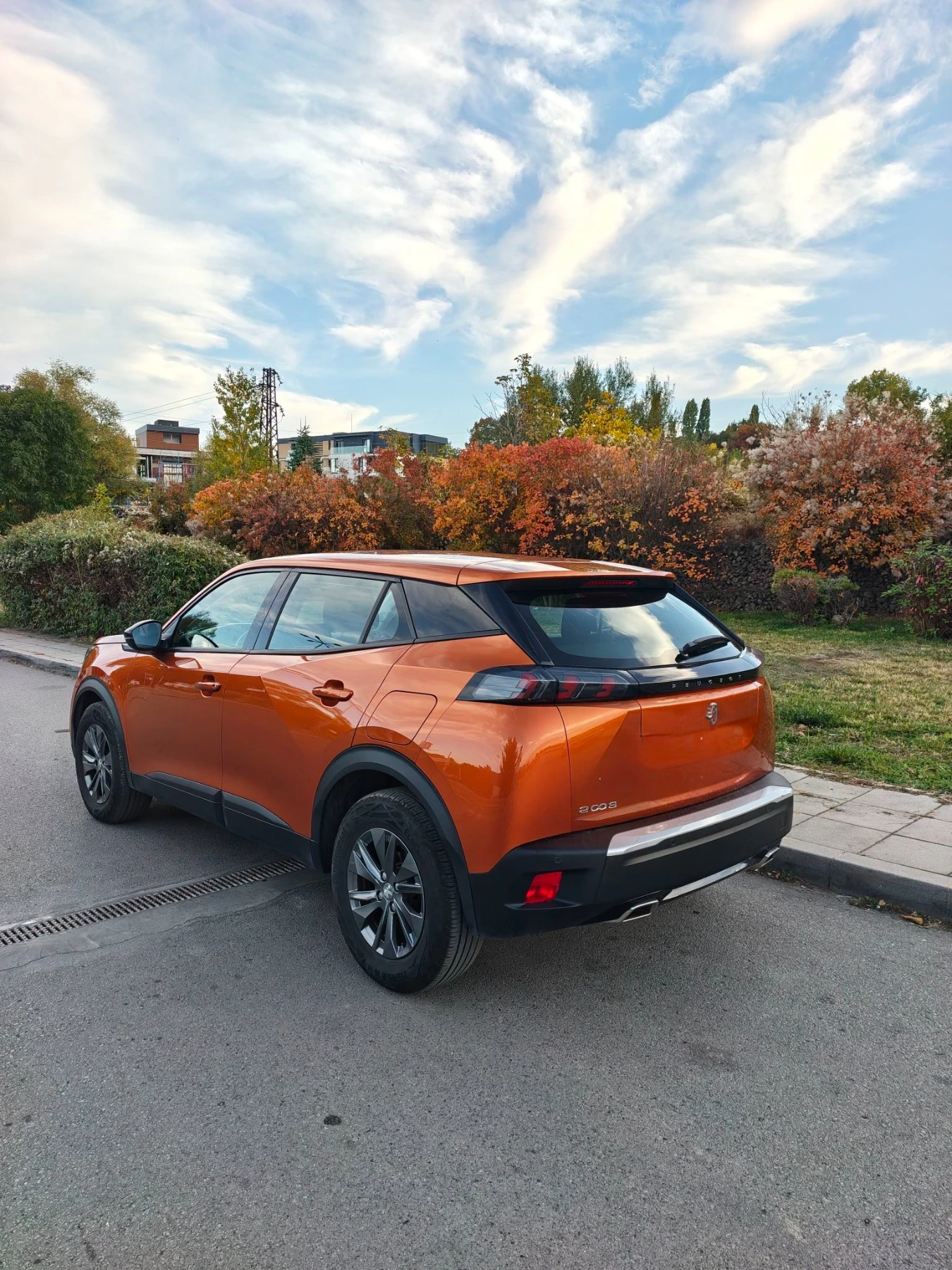 Peugeot 2008 Allure , снимка 4 - Автомобили и джипове - 56601079