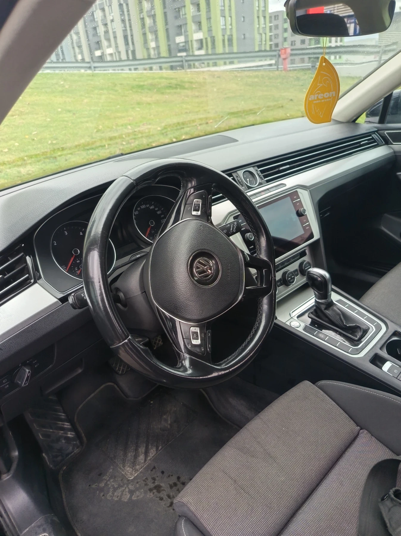 VW Passat, снимка 5 - Автомобили и джипове - 56632559