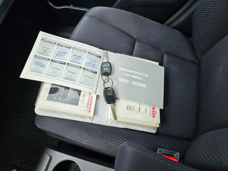 Honda Cr-v БЕНЗИН 6 СКОРОСТИ , снимка 9 - Автомобили и джипове - 49664128