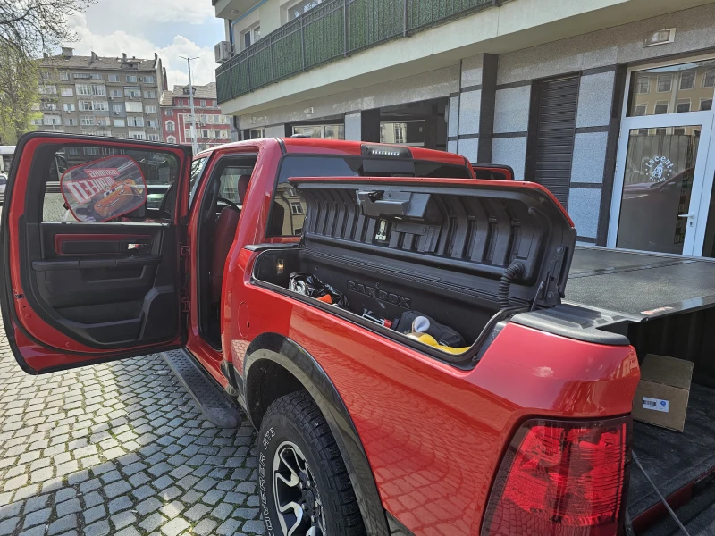 Dodge RAM 1500, снимка 7 - Автомобили и джипове - 52258833