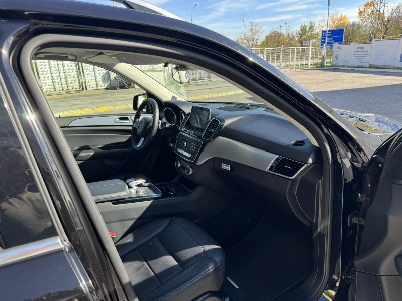 Mercedes-Benz GLE 350, снимка 9 - Автомобили и джипове - 52312456