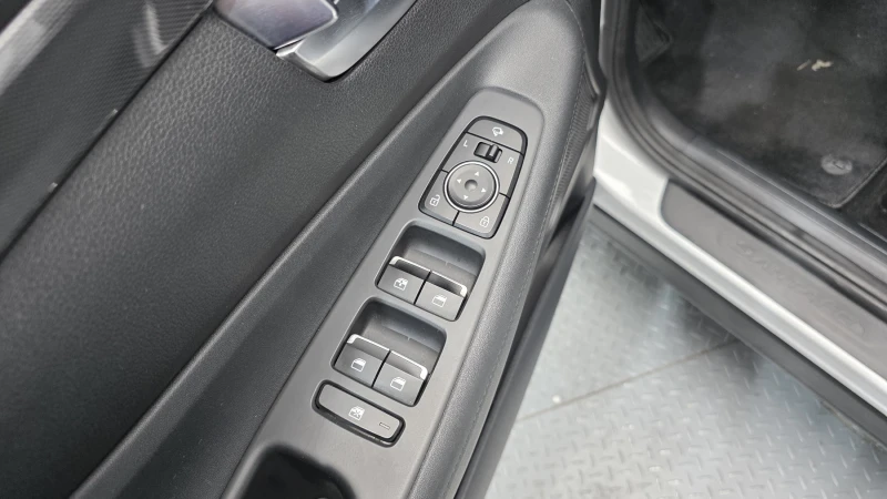 Hyundai Santa fe 2.2 2WD PREMIUM autogeorge.com , снимка 13 - Автомобили и джипове - 52846455