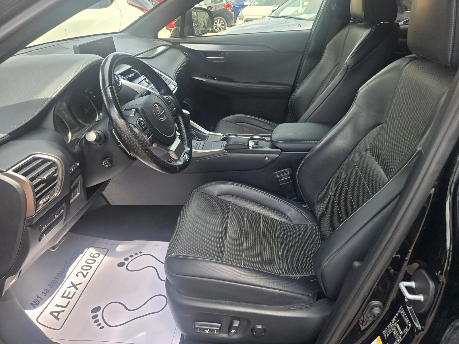 Lexus NX 300h  - изображение 7