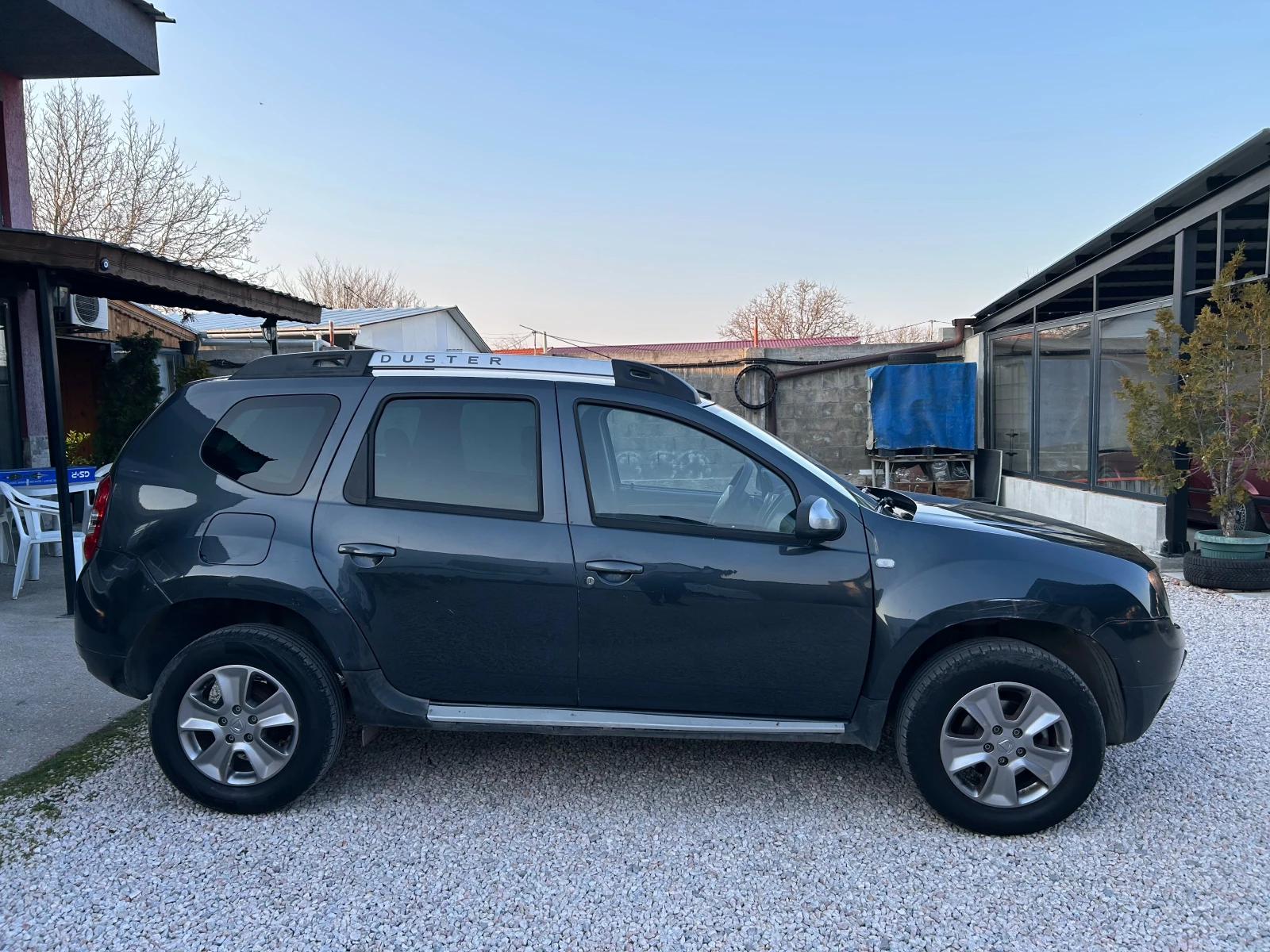 Dacia Duster 1.5 DCI , снимка 6 - Автомобили и джипове - 53875854