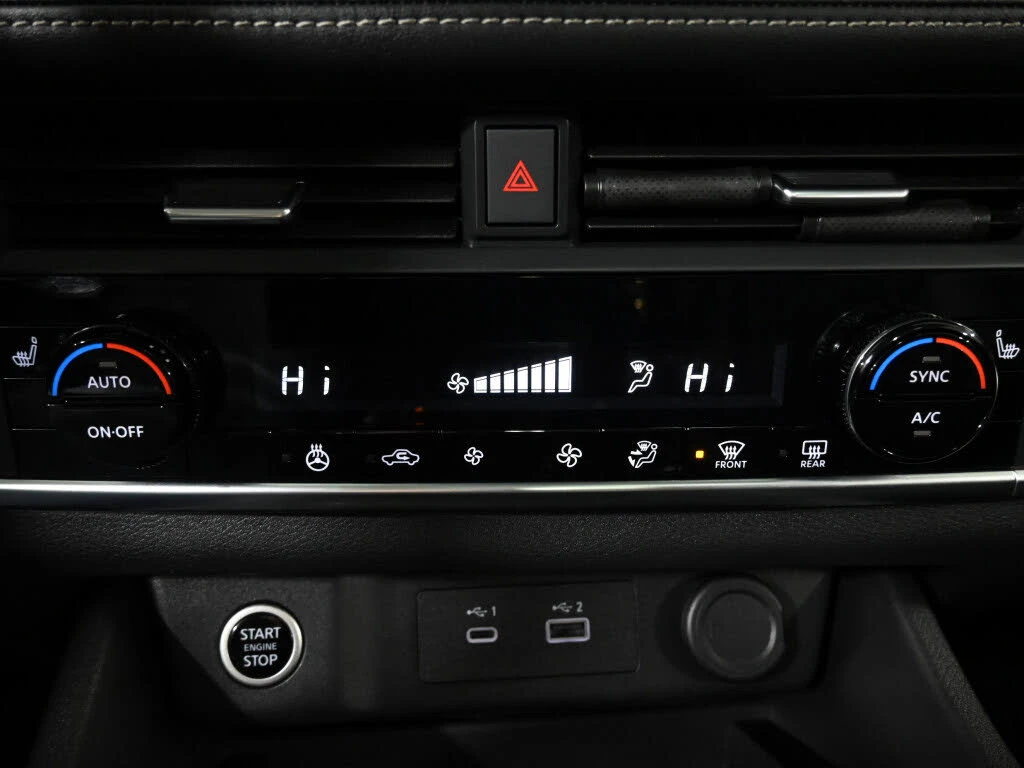 Nissan Rogue Rogue SV Midnight AWD АвтоКредит  (ЦЕНА ДО БГ), снимка 9 - Автомобили и джипове - 54119997