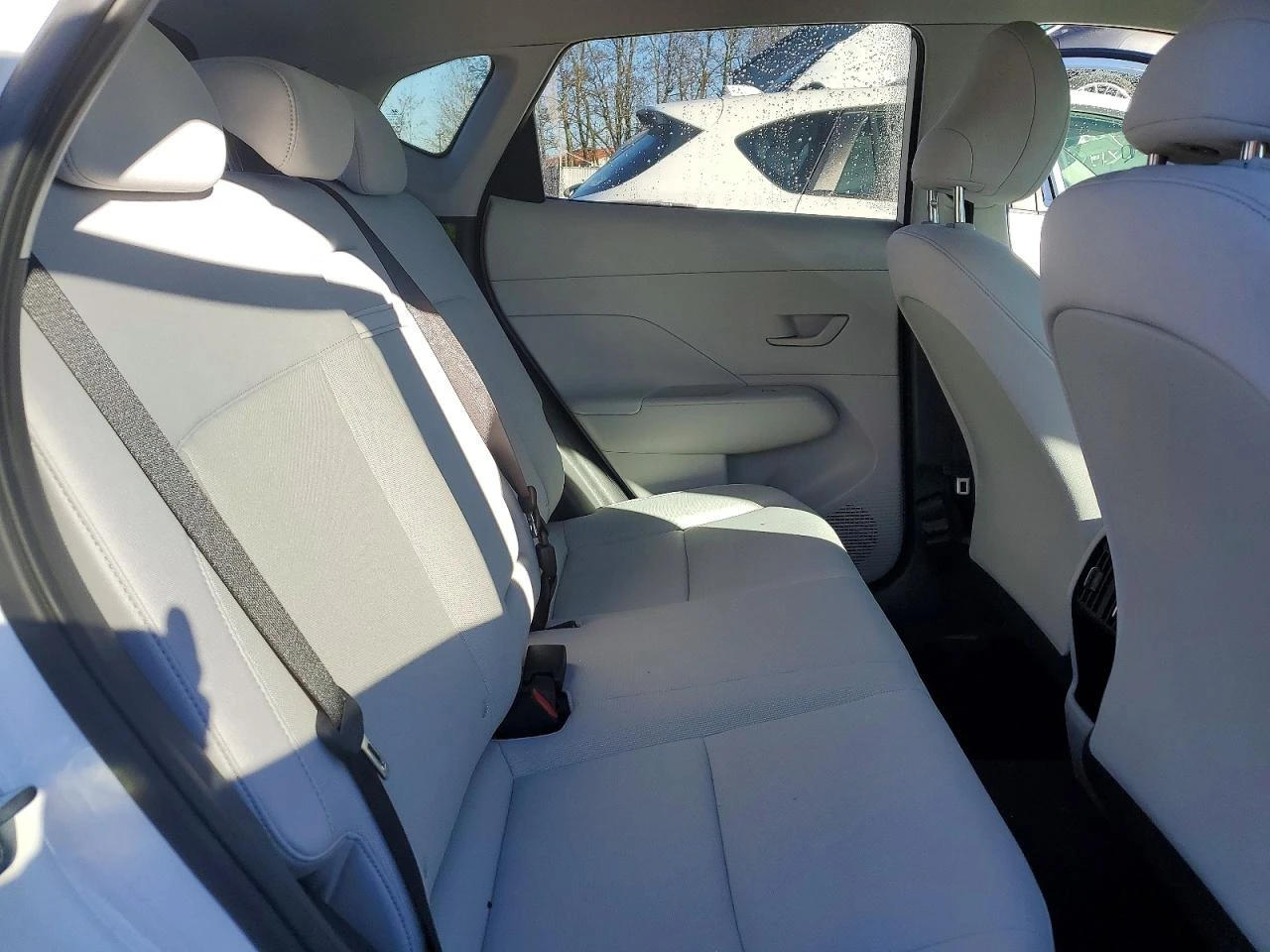 Hyundai Kona 2.0l Sel, снимка 10 - Автомобили и джипове - 54336644