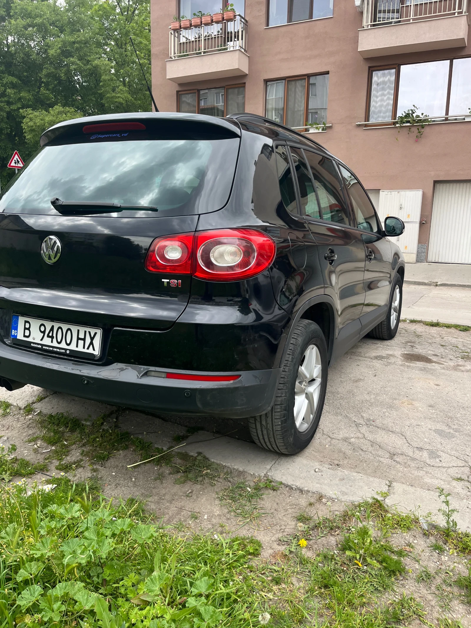 VW Tiguan 4x4, снимка 3 - Автомобили и джипове - 54554604